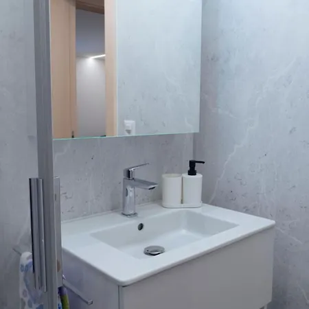 Apartman 1 Proche Stations *