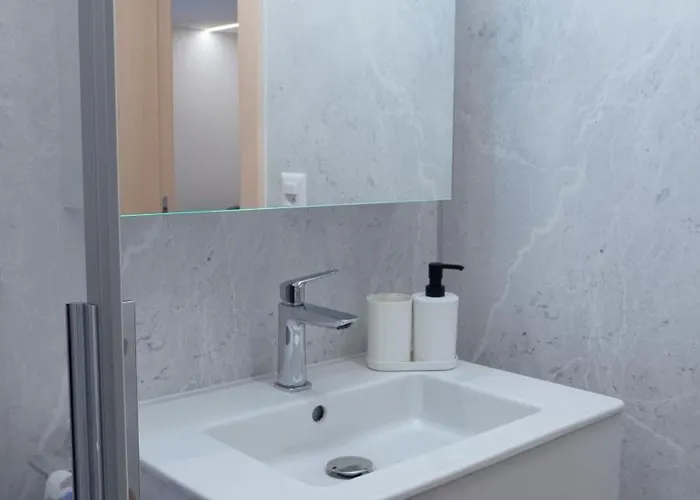 דירה 1 Proche Stations *